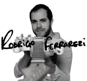 Professor Rodrigo Ferrarezi criador do método Guitarra Intensiva 2.0