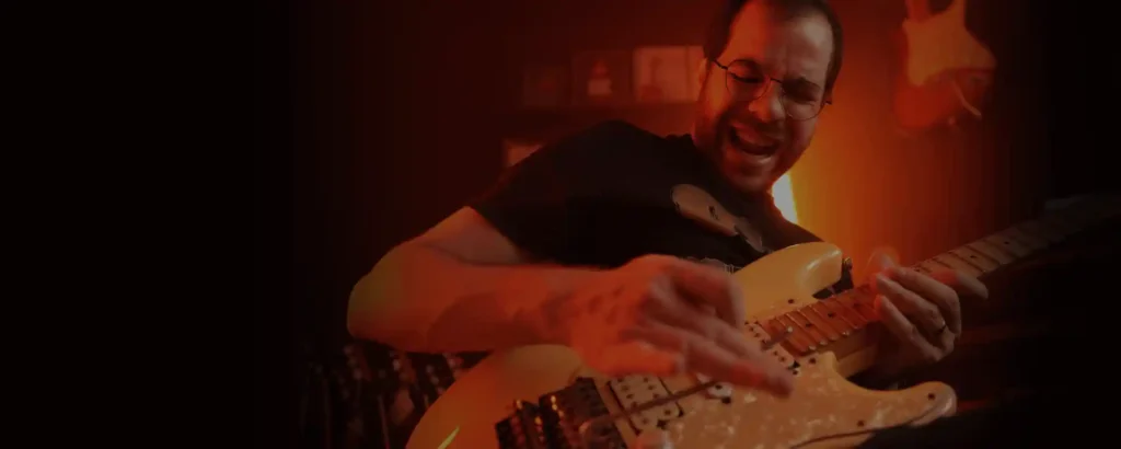 Professor Rodrigo Ferrarezi - Curso Guitarra Intensiva 2.0